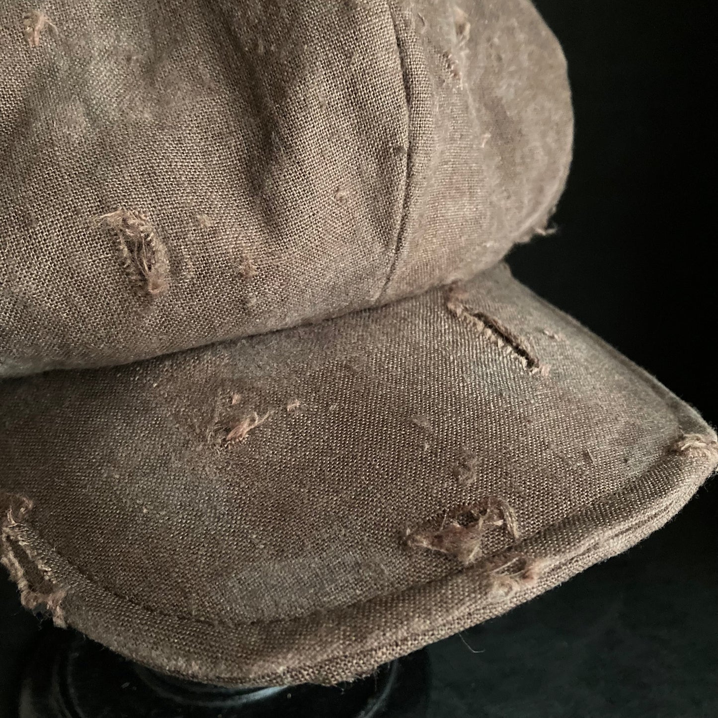 Big volume brown linen damage  casquette (brim core)