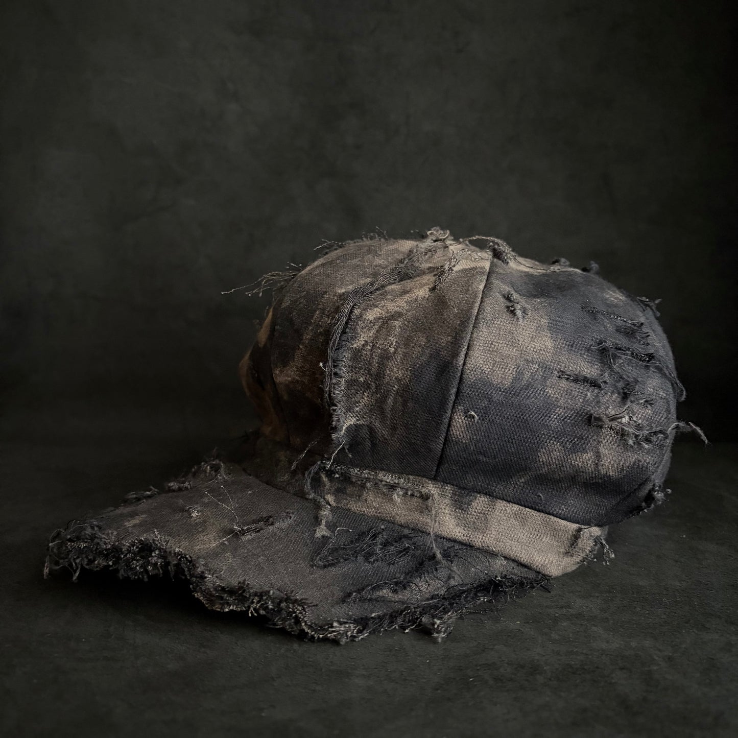 Hard damage bleach denim casquette