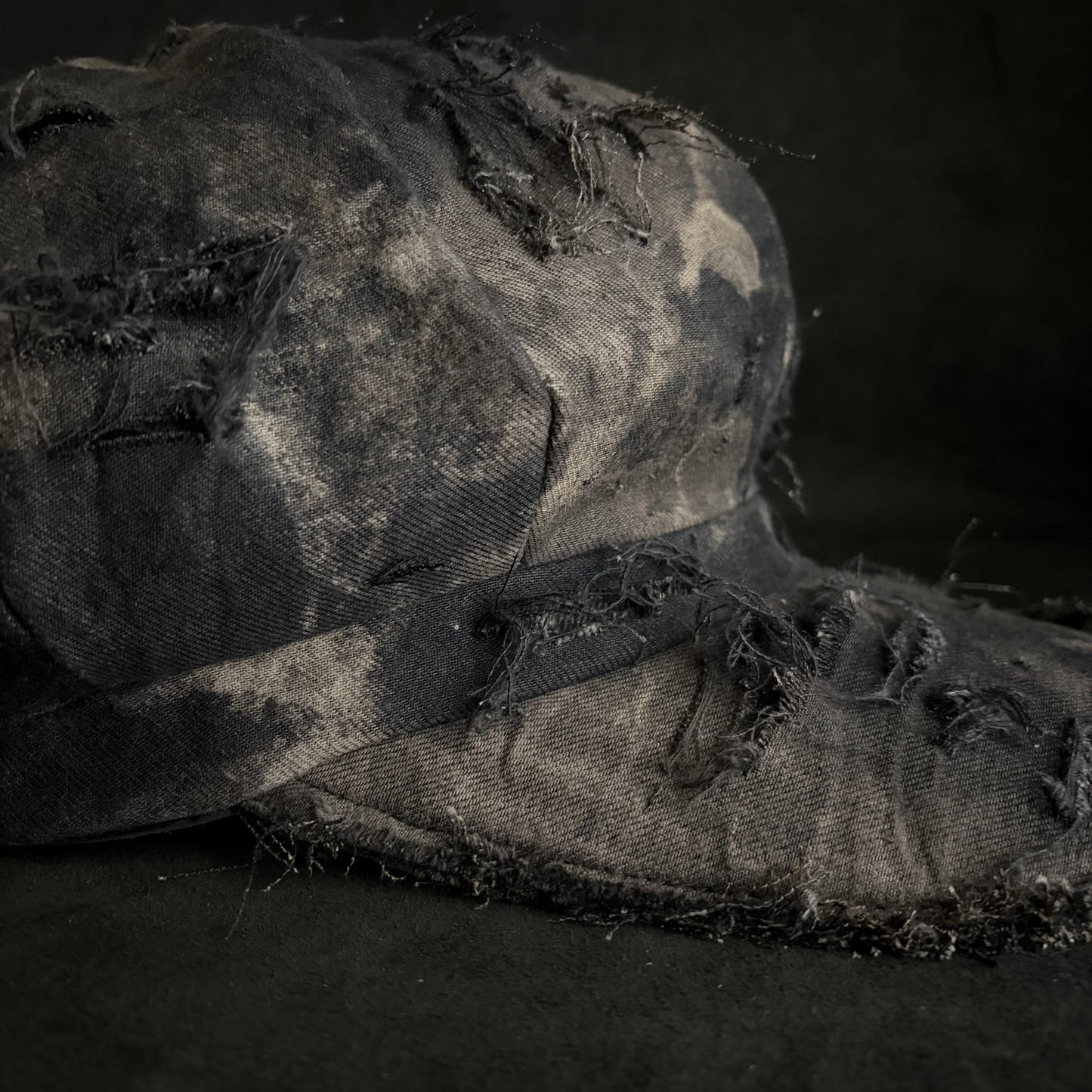 Hard damage bleach denim casquette