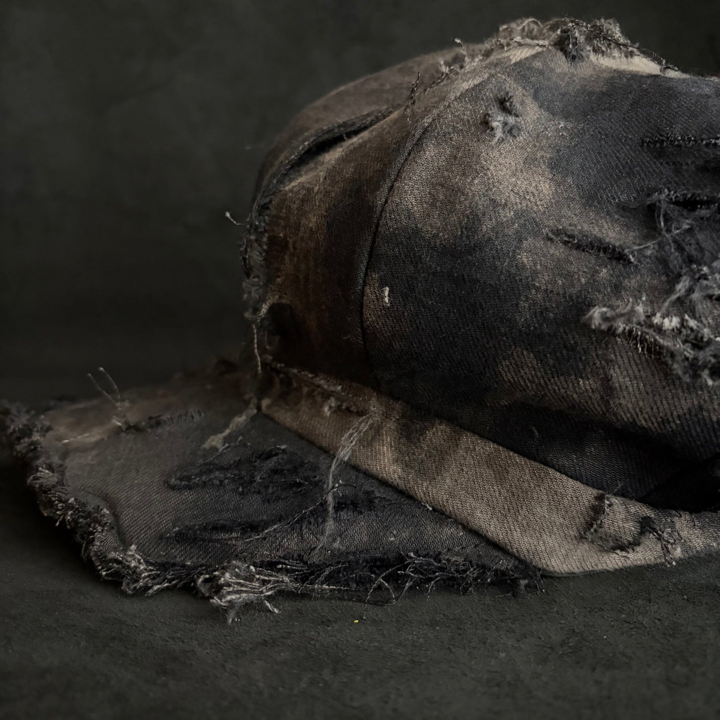 Hard damage bleach denim casquette