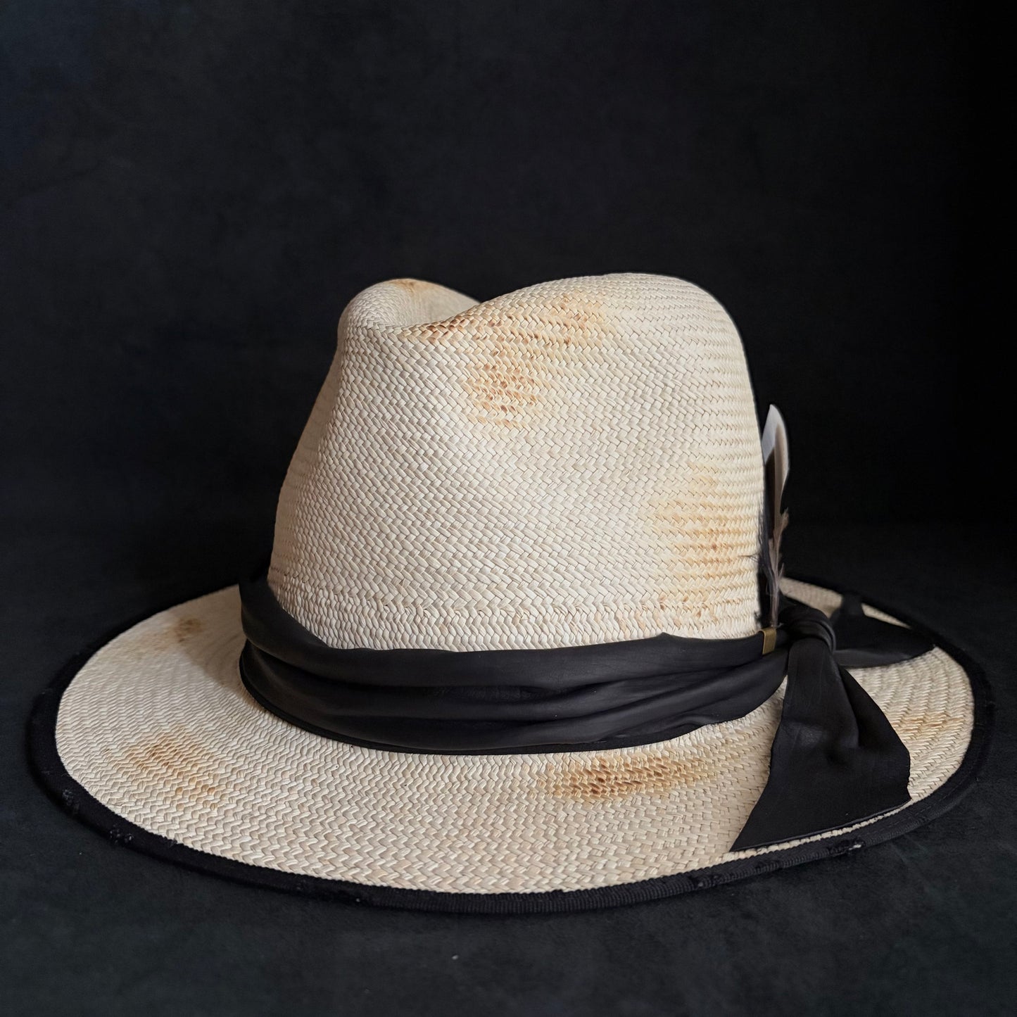 Calm burned panama hat