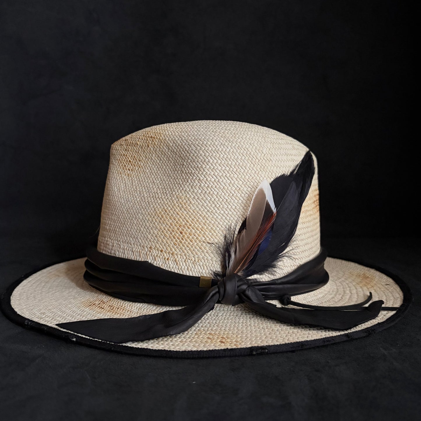 Calm burned panama hat