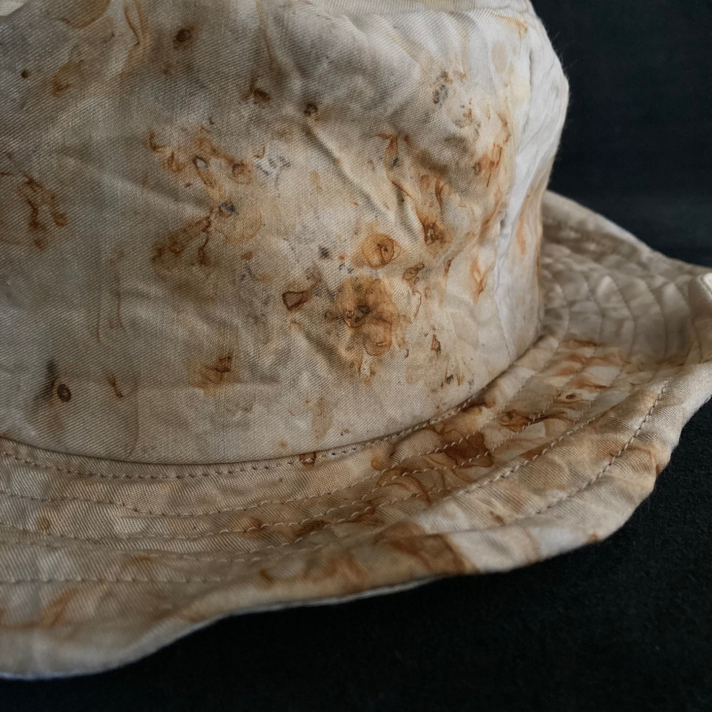 Rust messy bucket hat