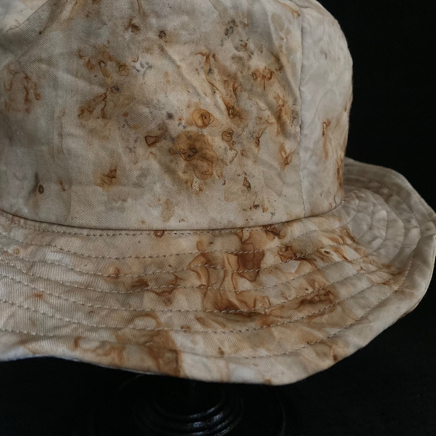 Rust messy bucket hat