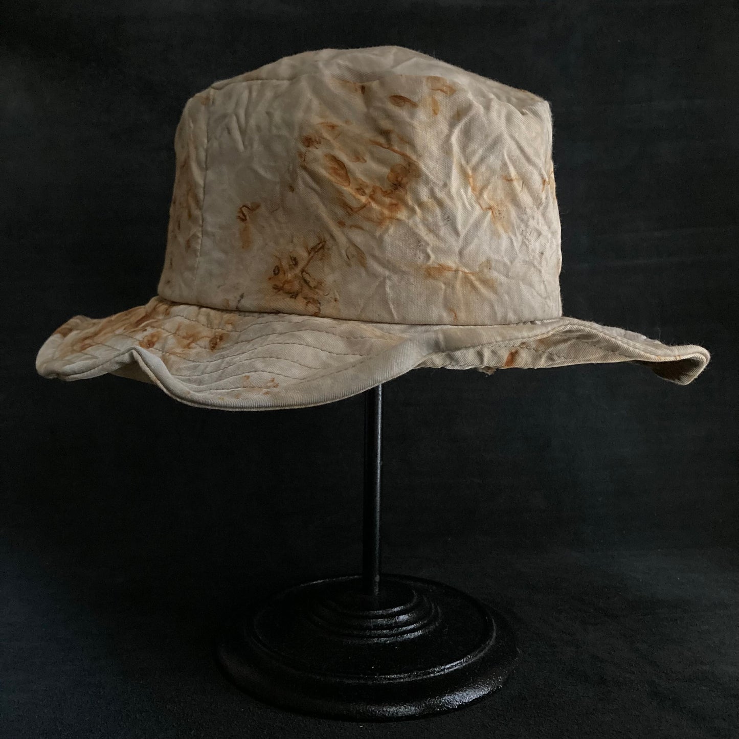 Rust messy bucket hat