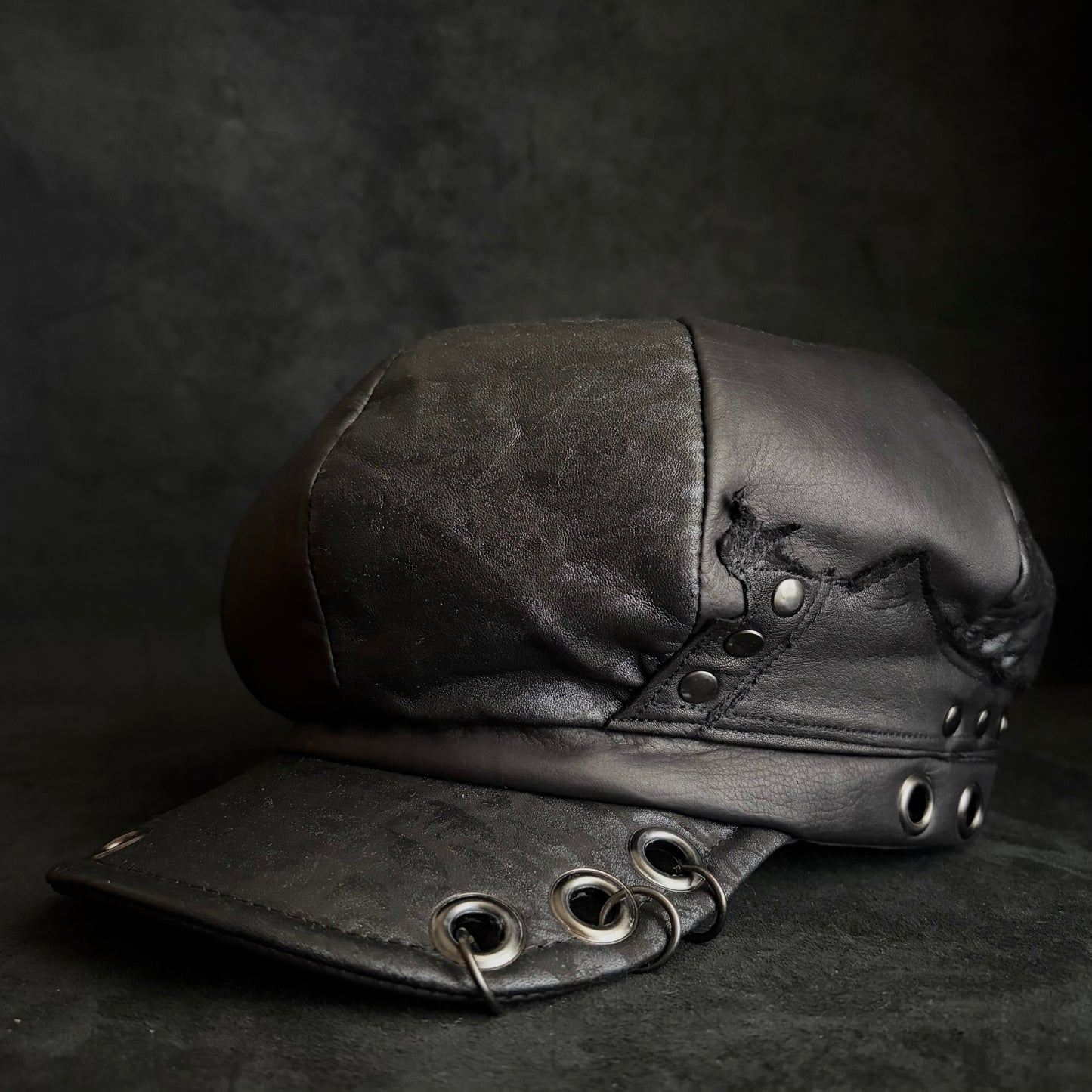 [ Shohei Takamiya × triangles hat ] Re-hard rock leather casquette