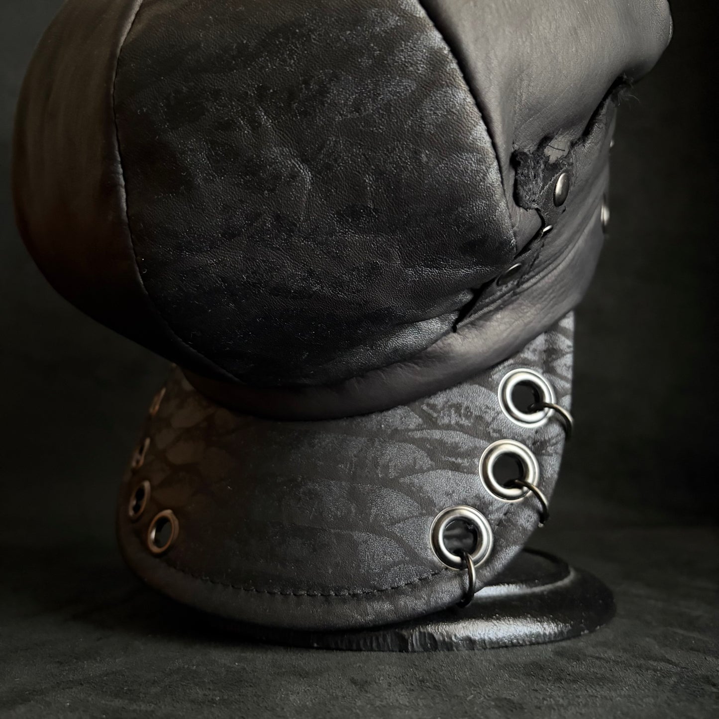 [ Shohei Takamiya × triangles hat ] Re-hard rock leather casquette