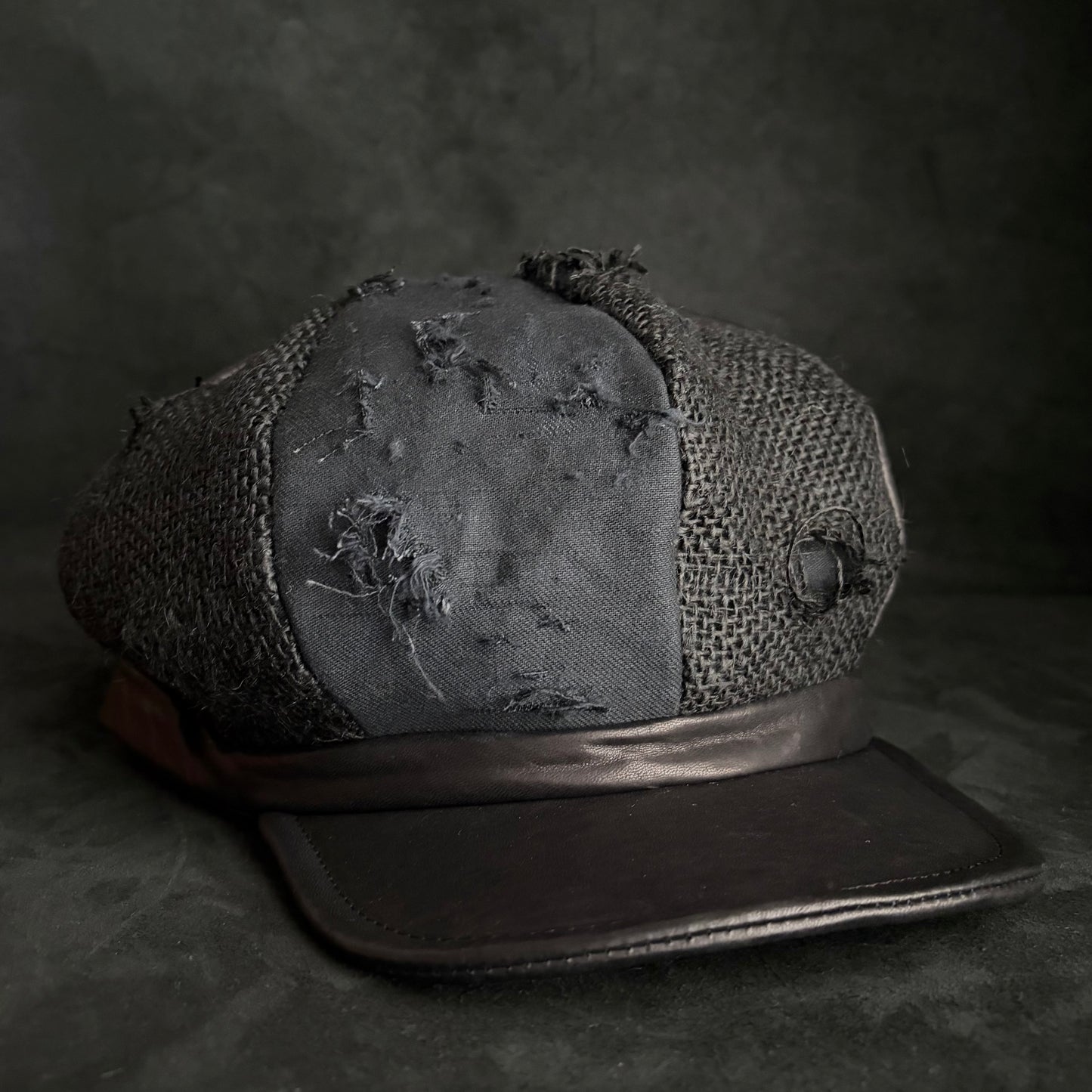 Black jute scrabble damage casquette (brim with core)