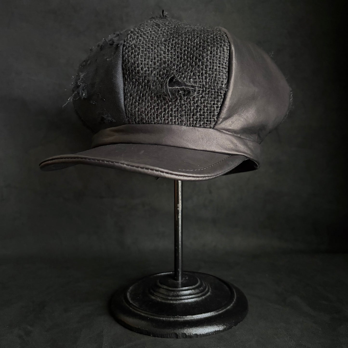 Black jute scrabble damage casquette (brim with core)