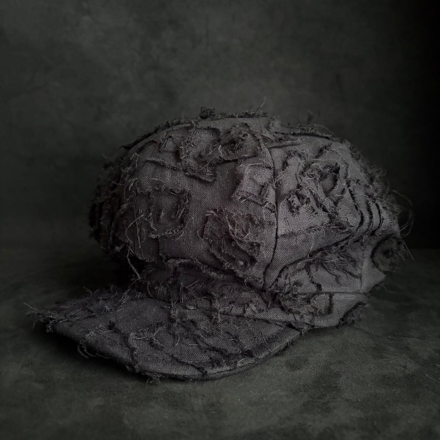 Black linen loop patch work casquette