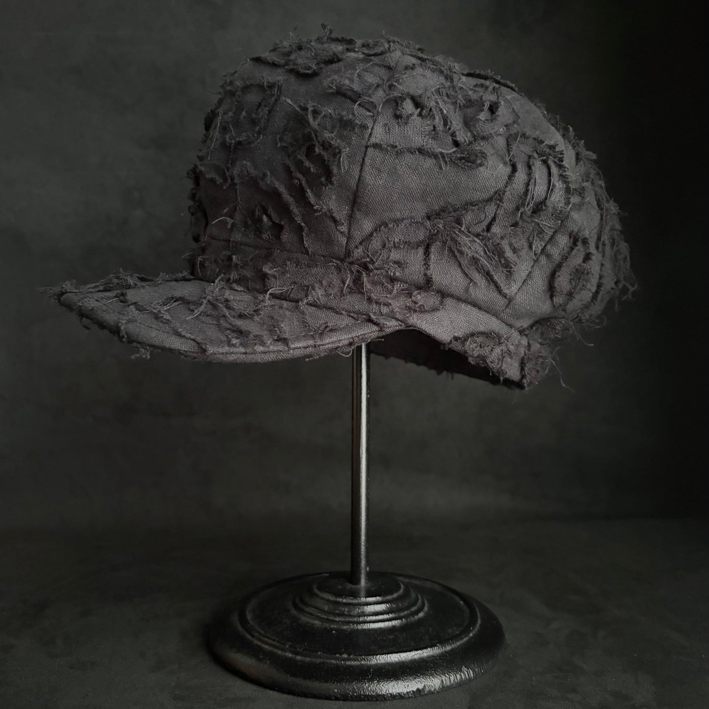 Black linen loop patch work casquette