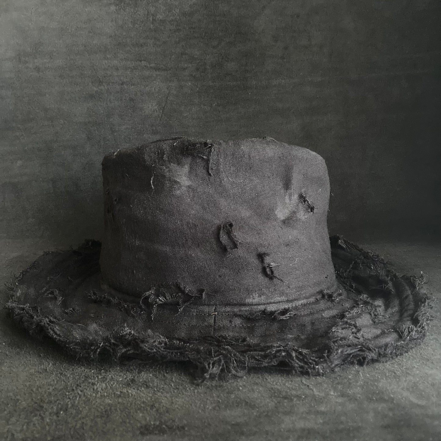 Black linen damage dirt  fedora hat