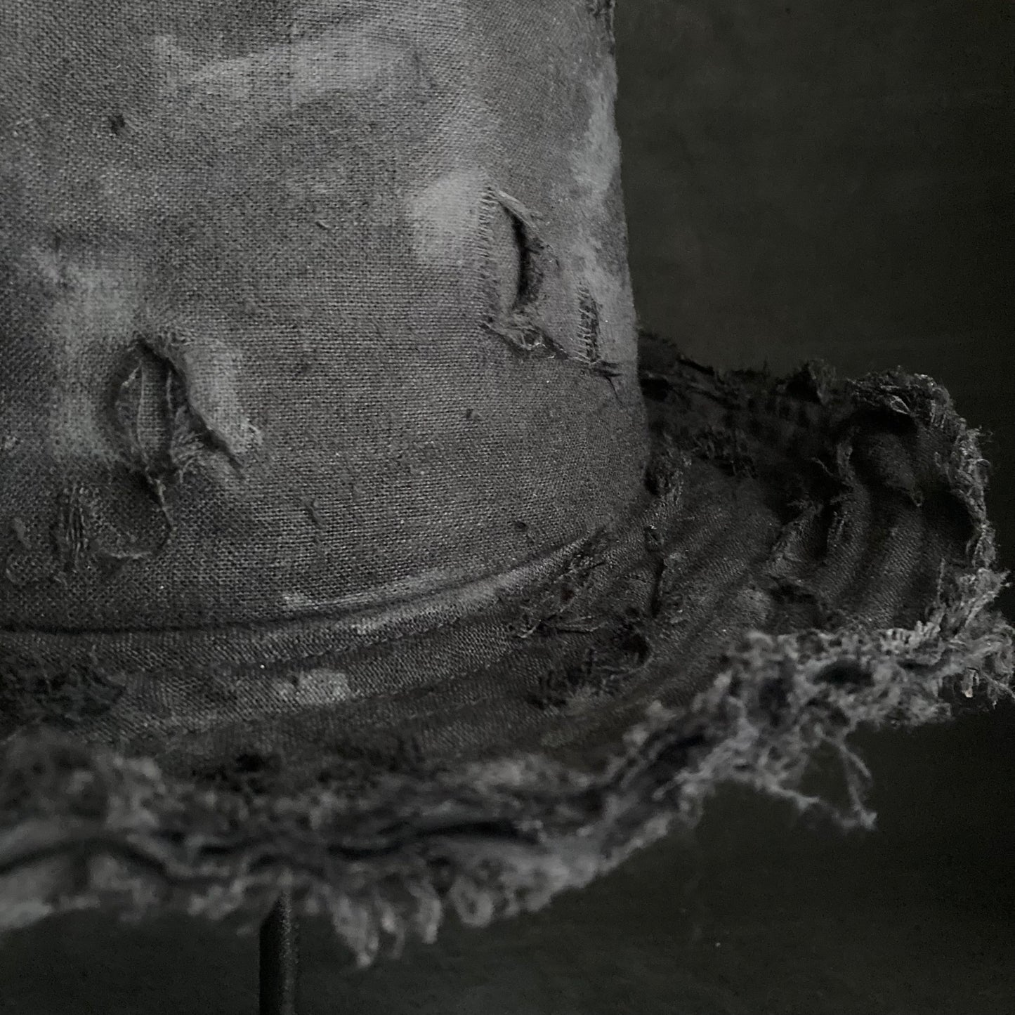 Black linen damage dirt  fedora hat