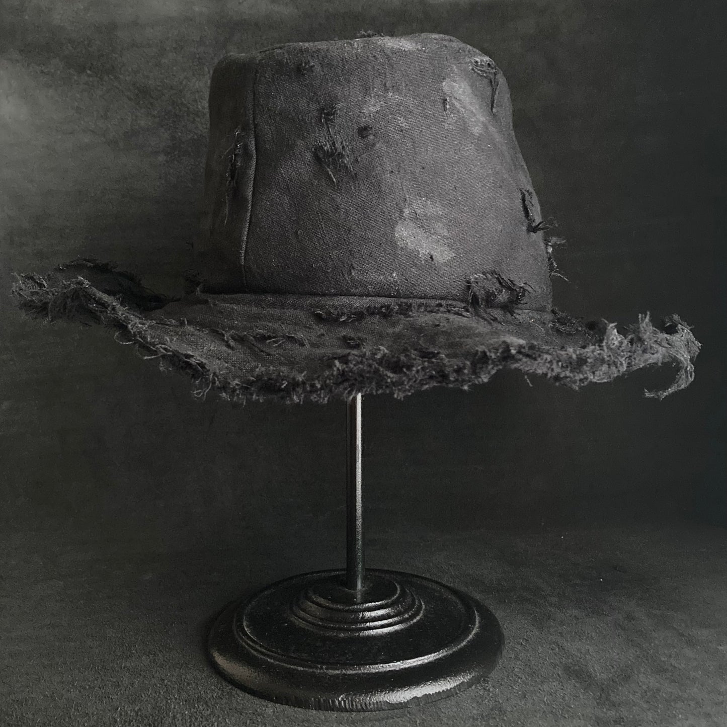 Black linen damage dirt  fedora hat