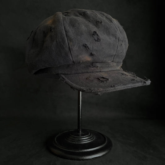 Black linen burned casquette