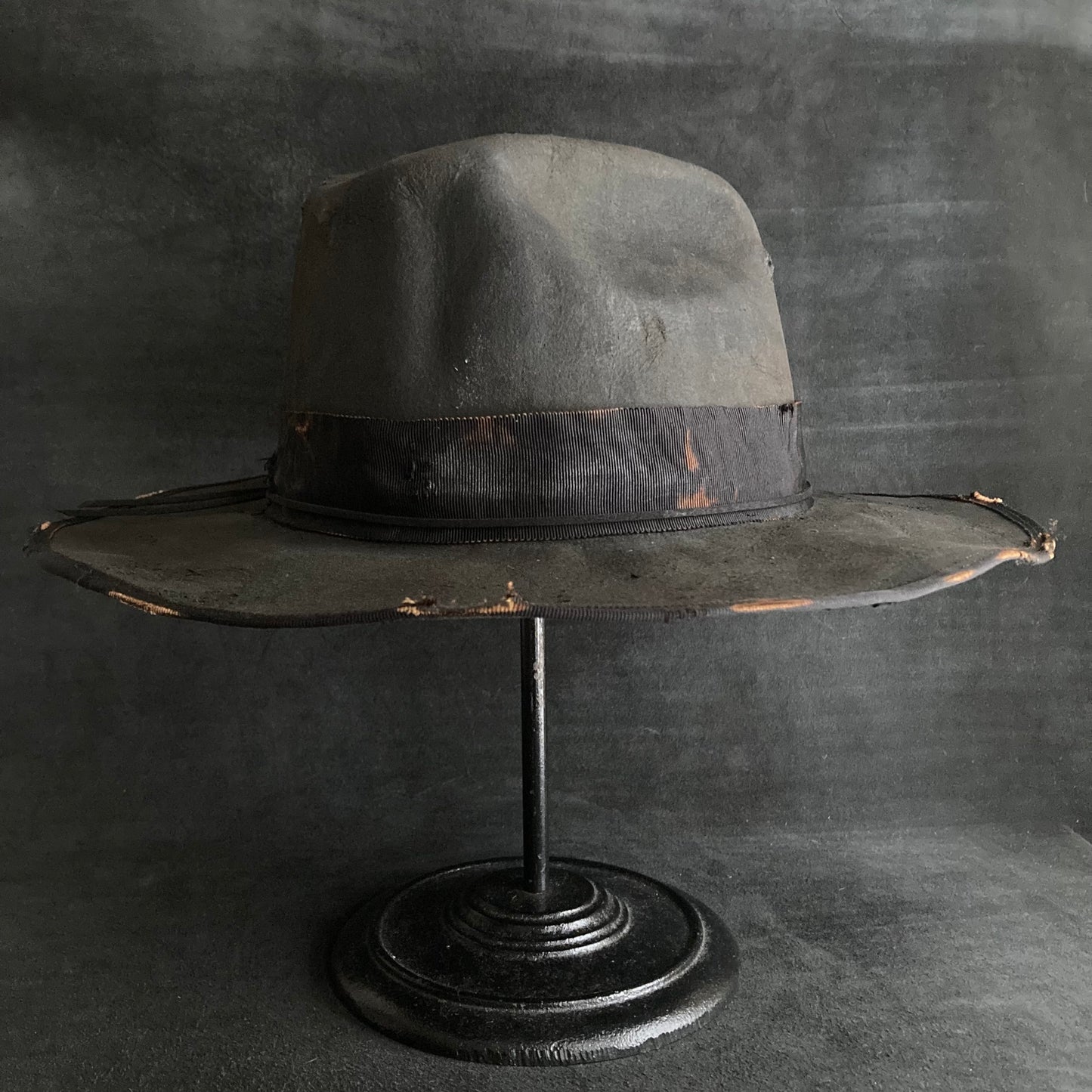 Charcoal burnt ribbon western hat