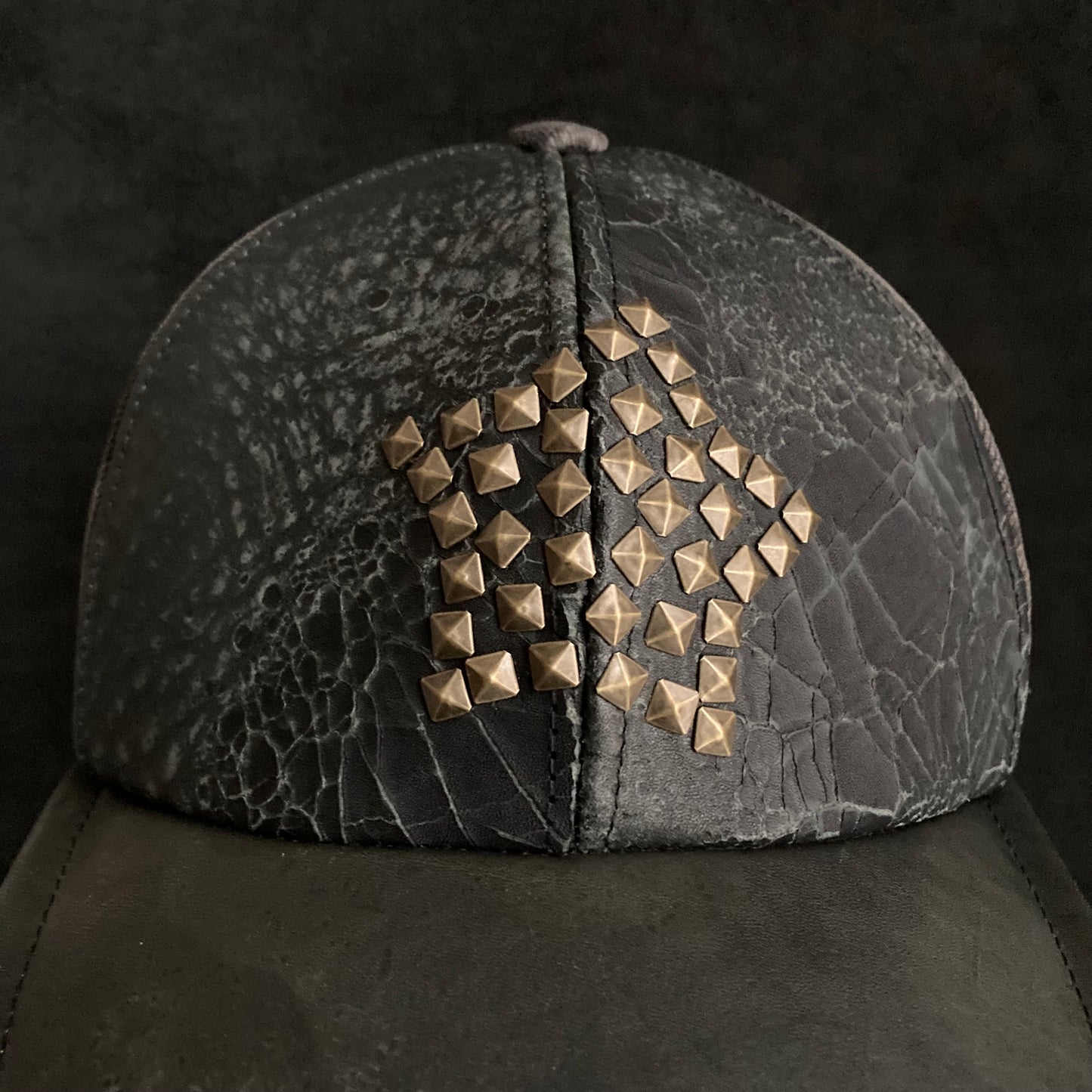 Reserved item (Cracked leather star 6panel cap )