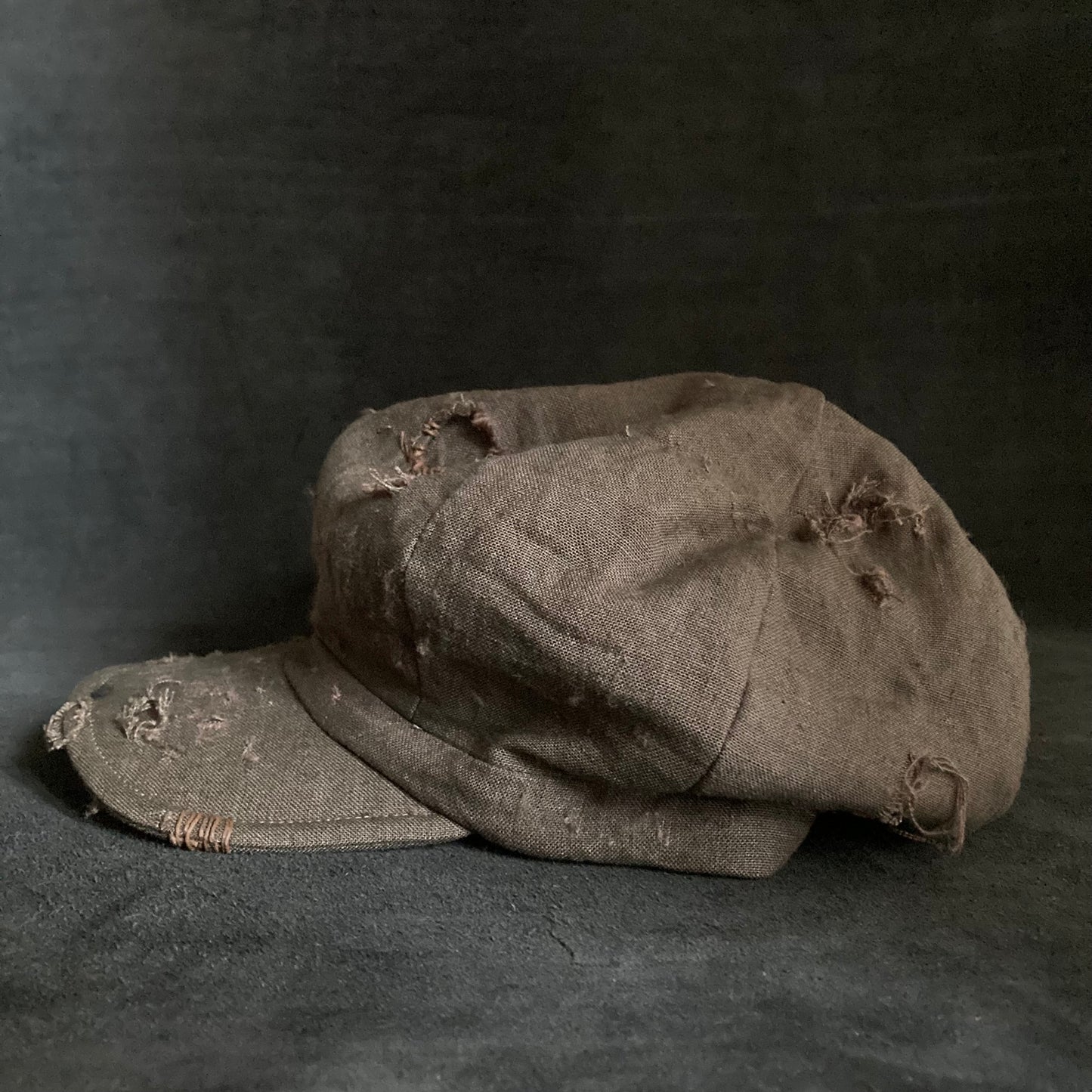 Brown khaki linen damage  casquette(brim core)