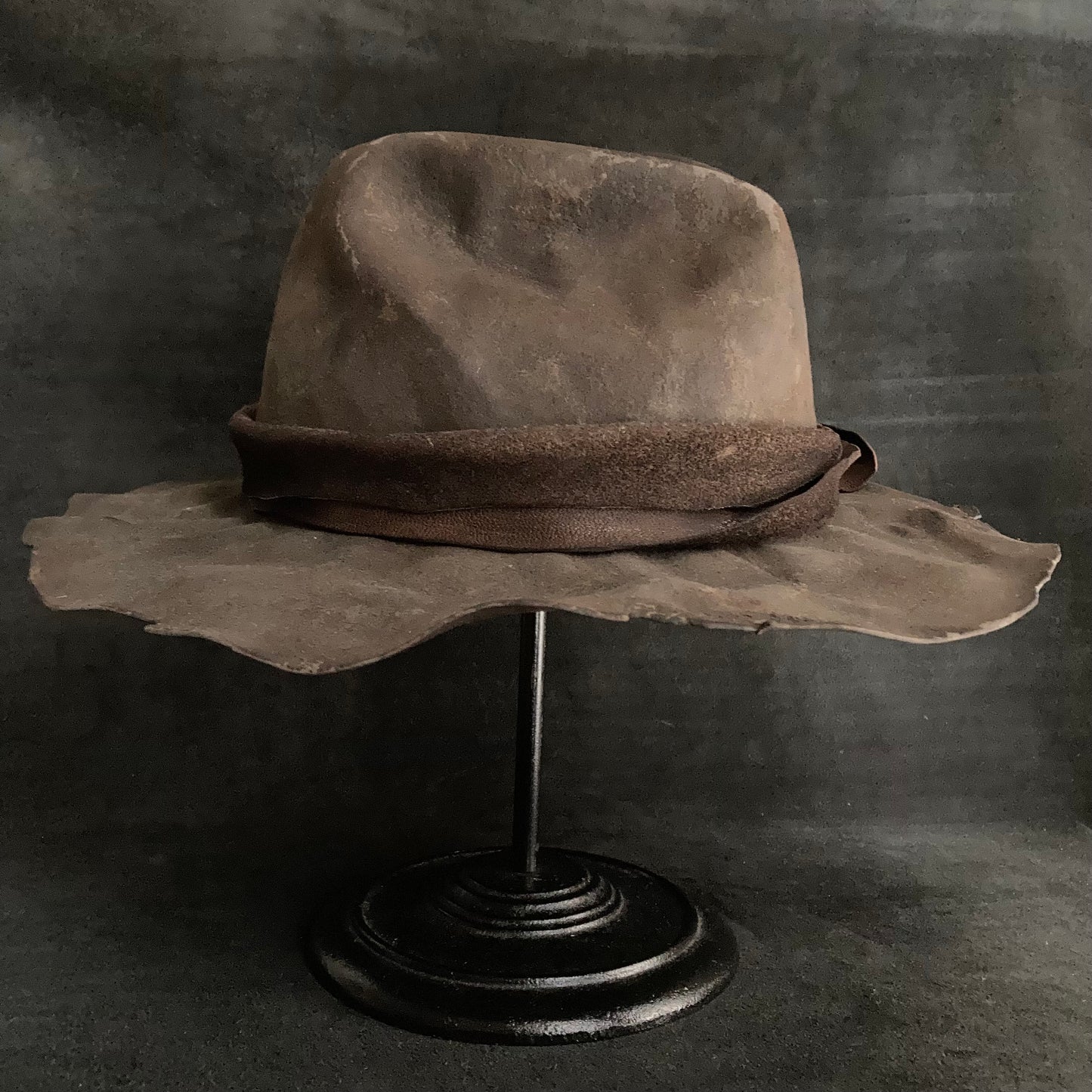 Dead leaves burnt fedora