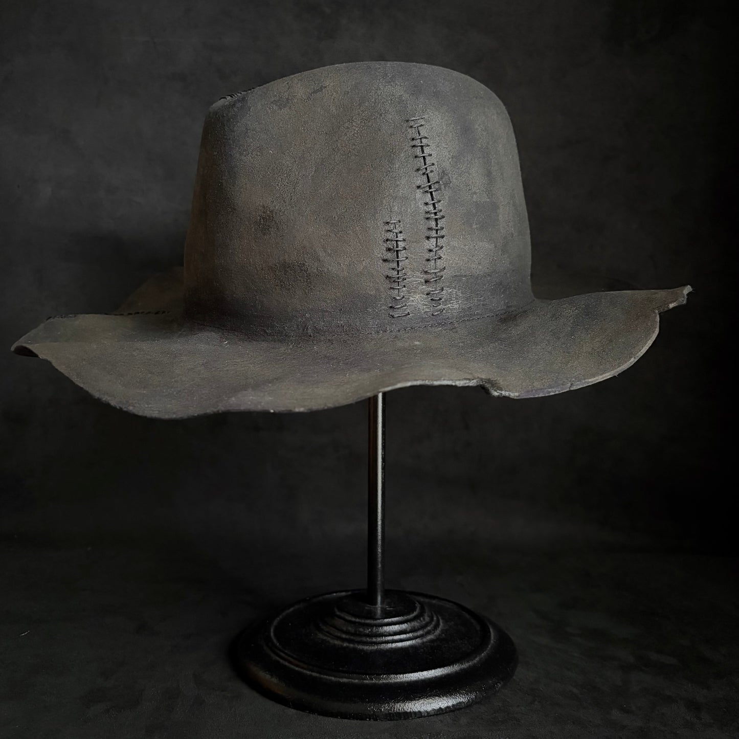 Hard burned wool stitch fedora hat