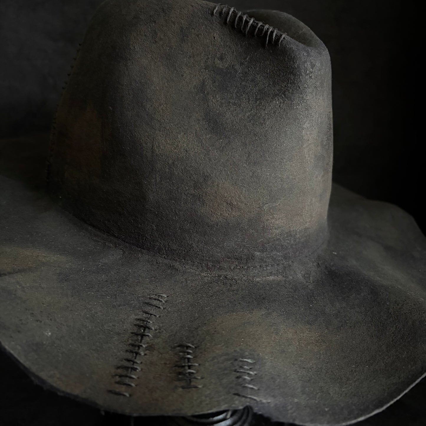 Hard burned wool stitch fedora hat