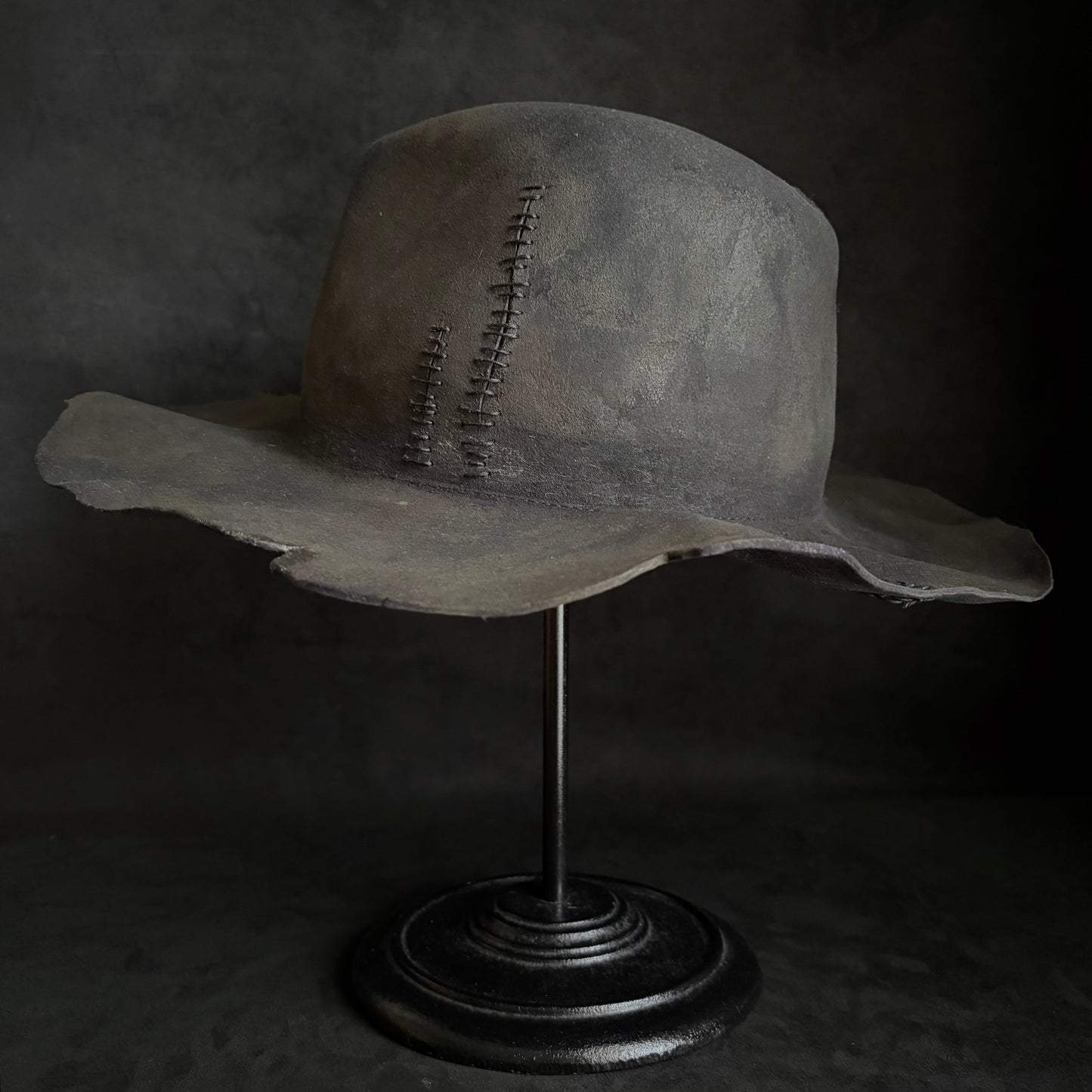 Hard burned wool stitch fedora hat