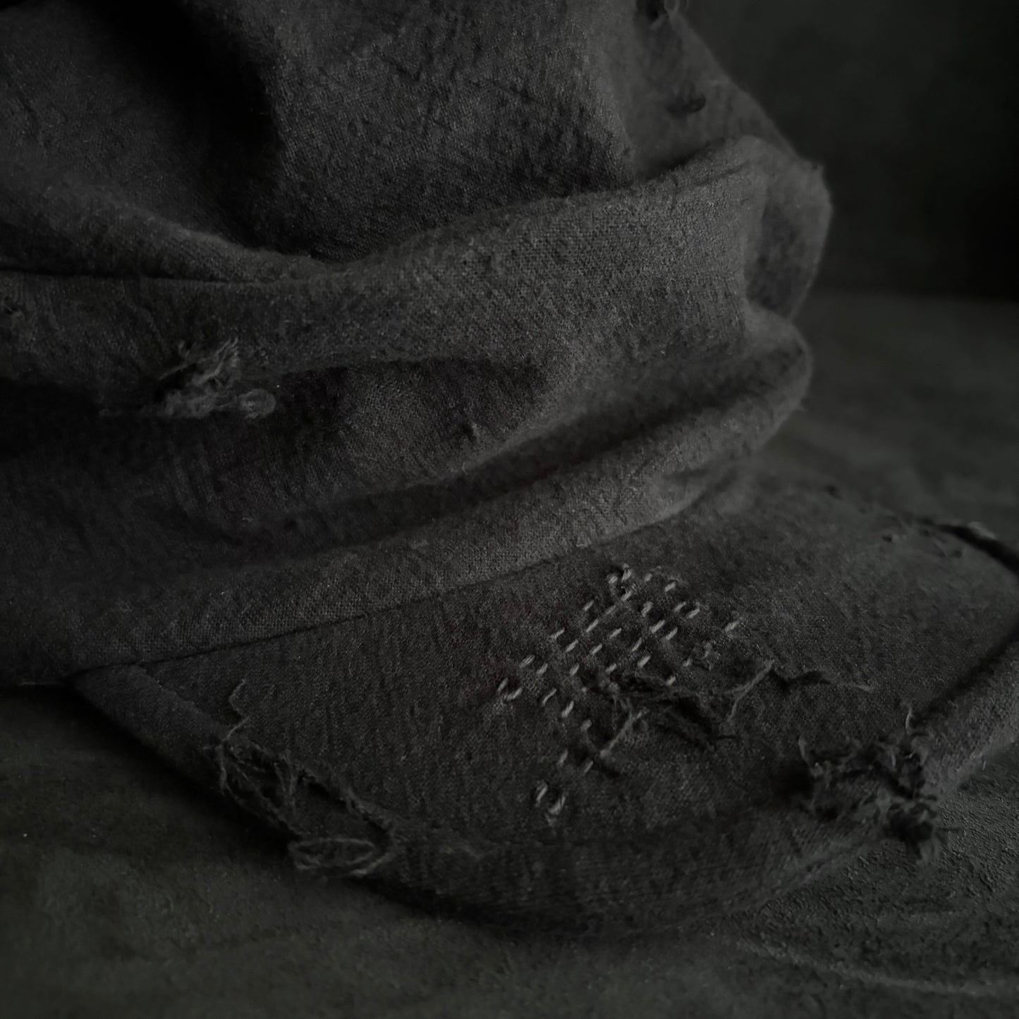 Black cotton linen damage stitch turn cap (brim core)