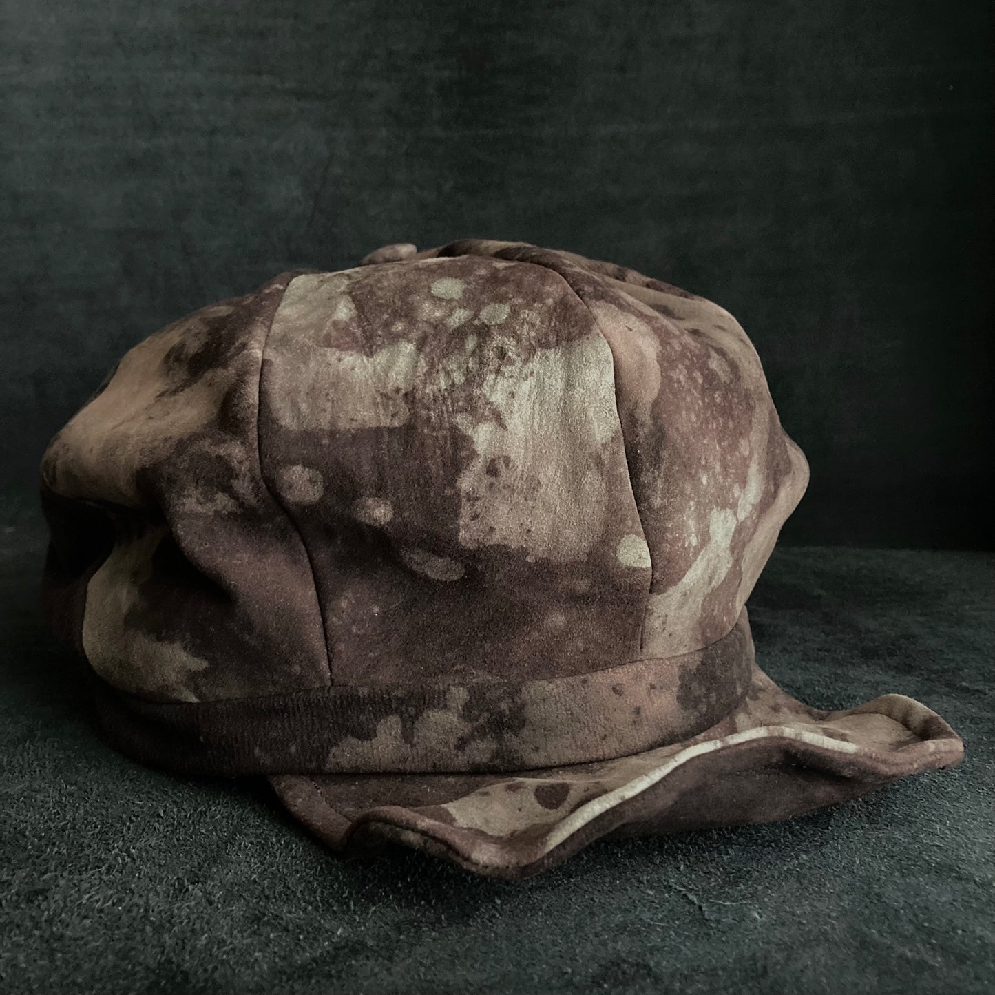 Soil bleach leather casquette