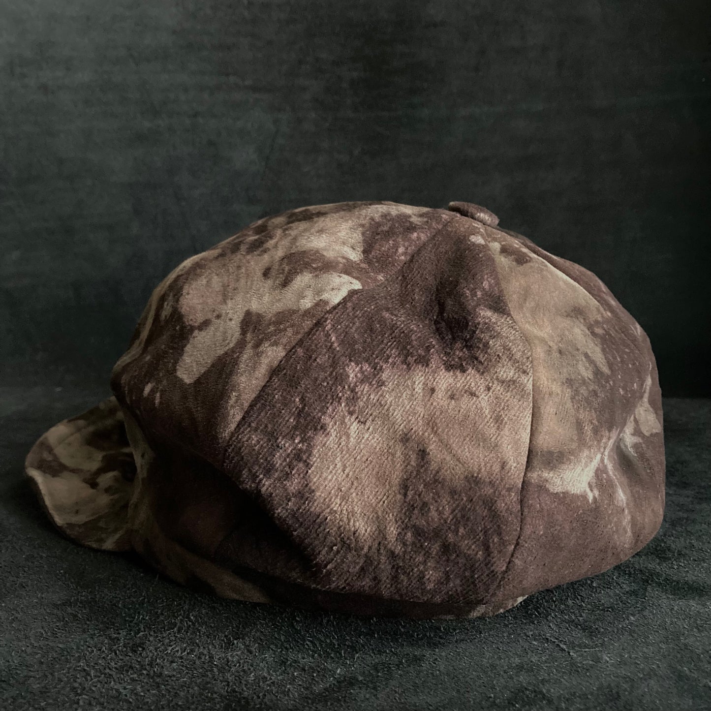 Soil bleach leather casquette