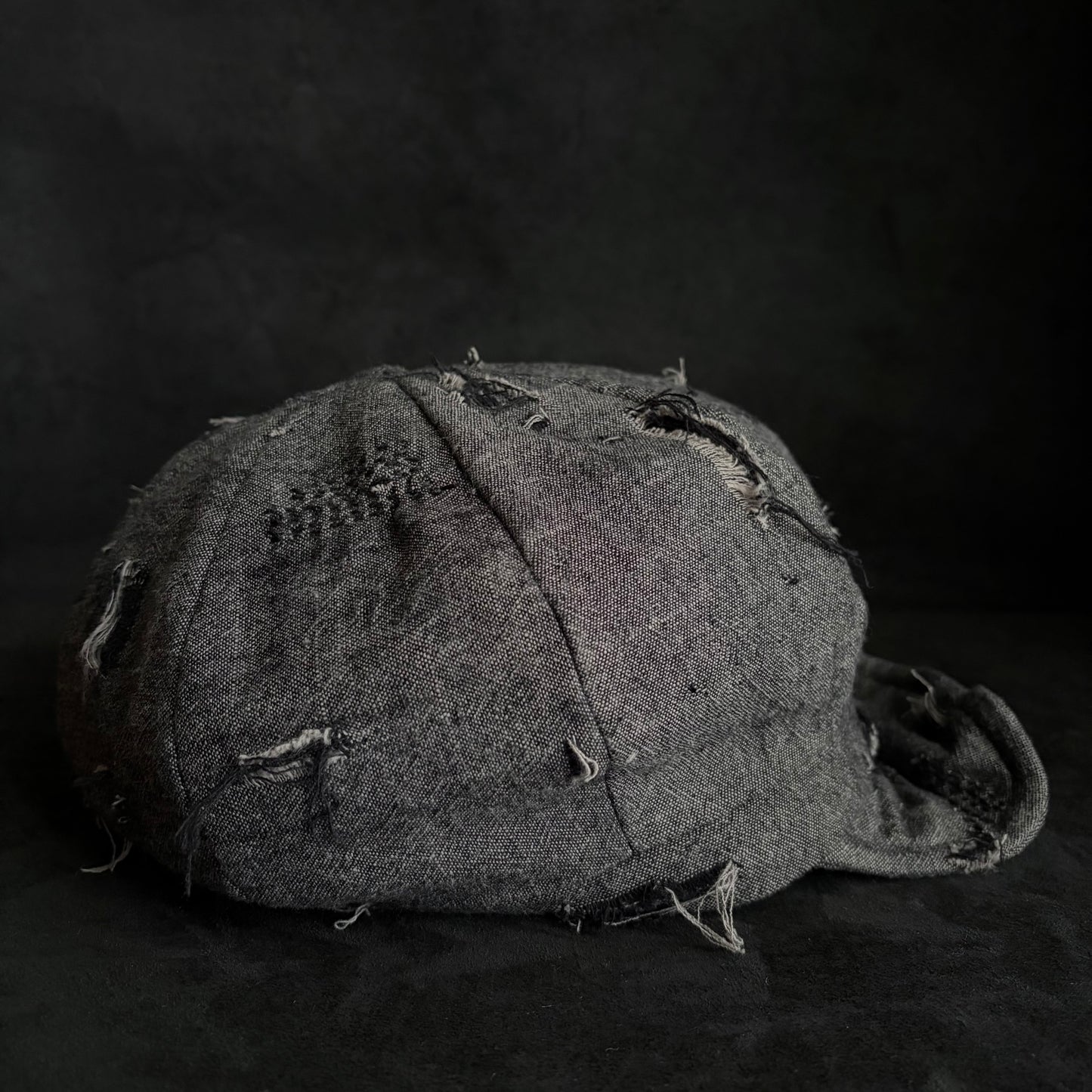 Slab stitch damage gray casquette