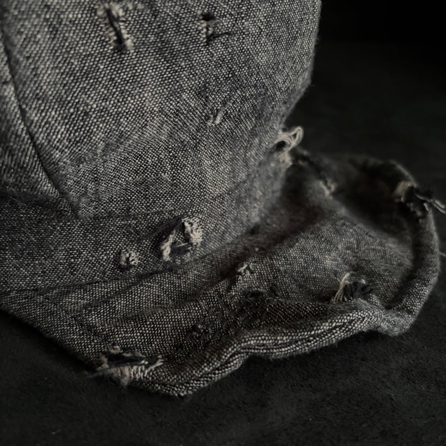 Slab stitch damage gray casquette