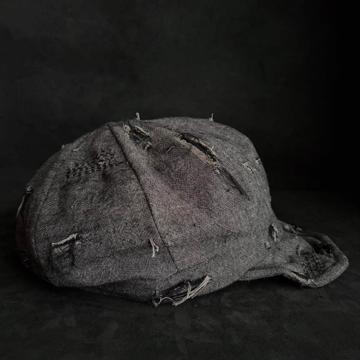 Slab stitch damage gray casquette