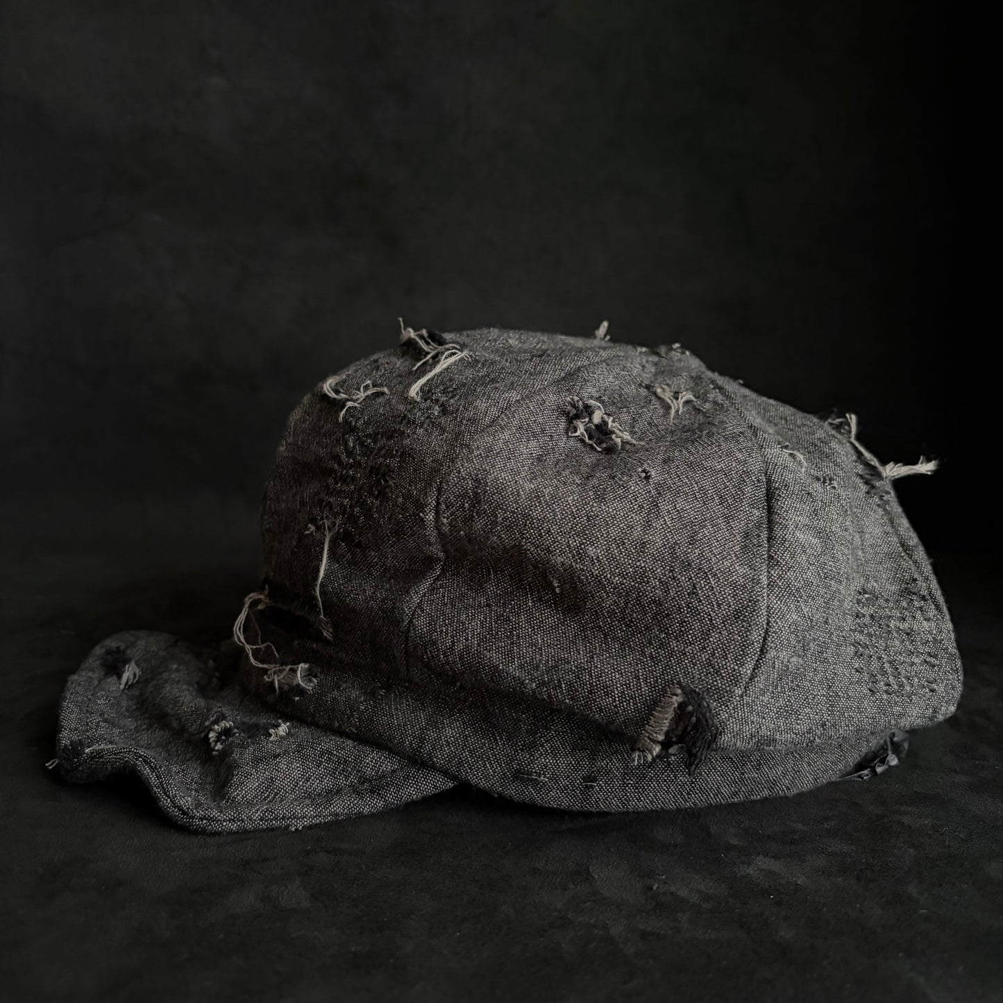 Slab stitch damage gray casquette