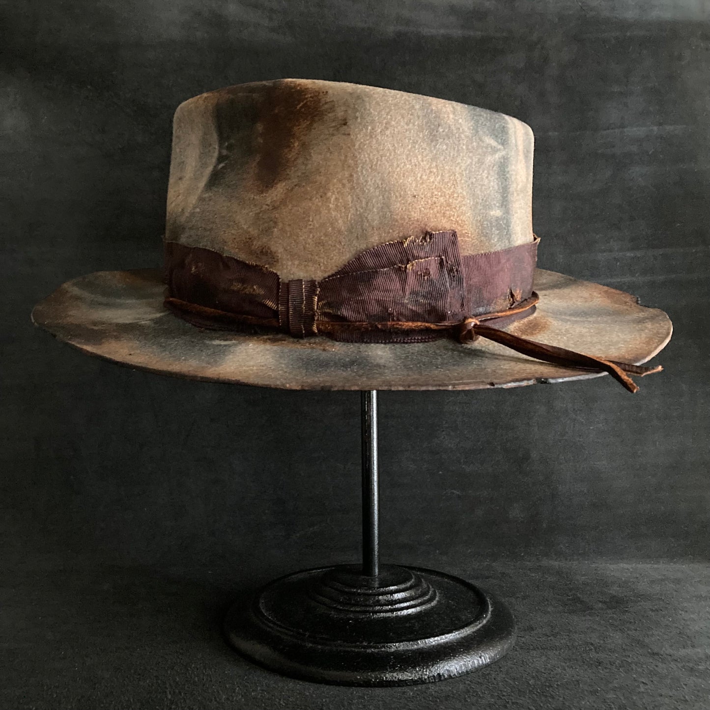 Ladder navy burned fedora hat