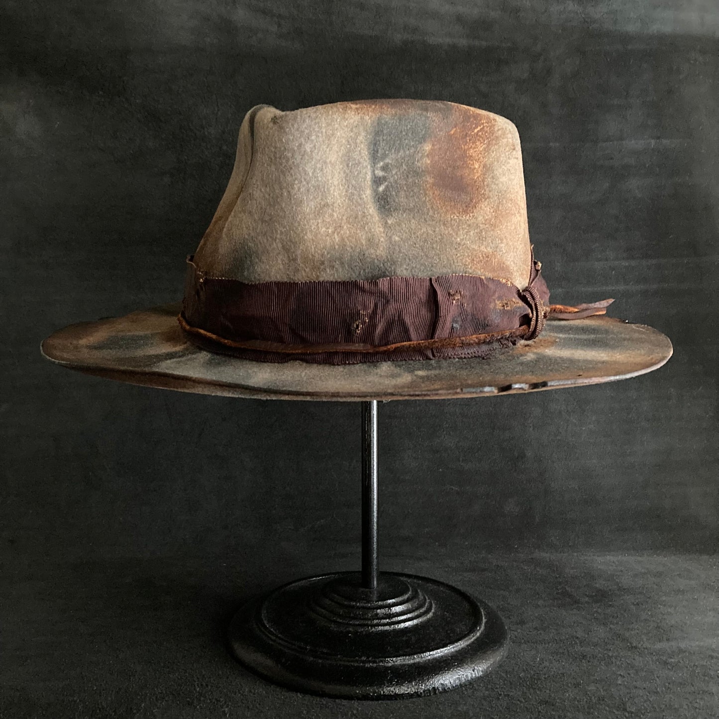 Ladder navy burned fedora hat