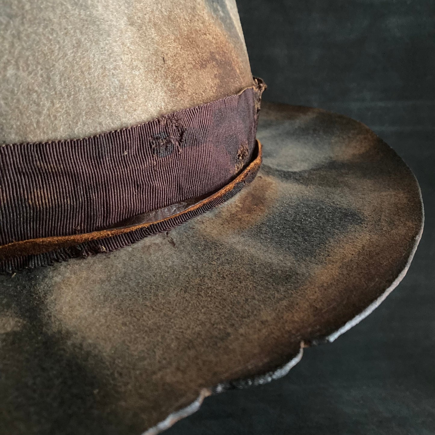 Ladder navy burned fedora hat