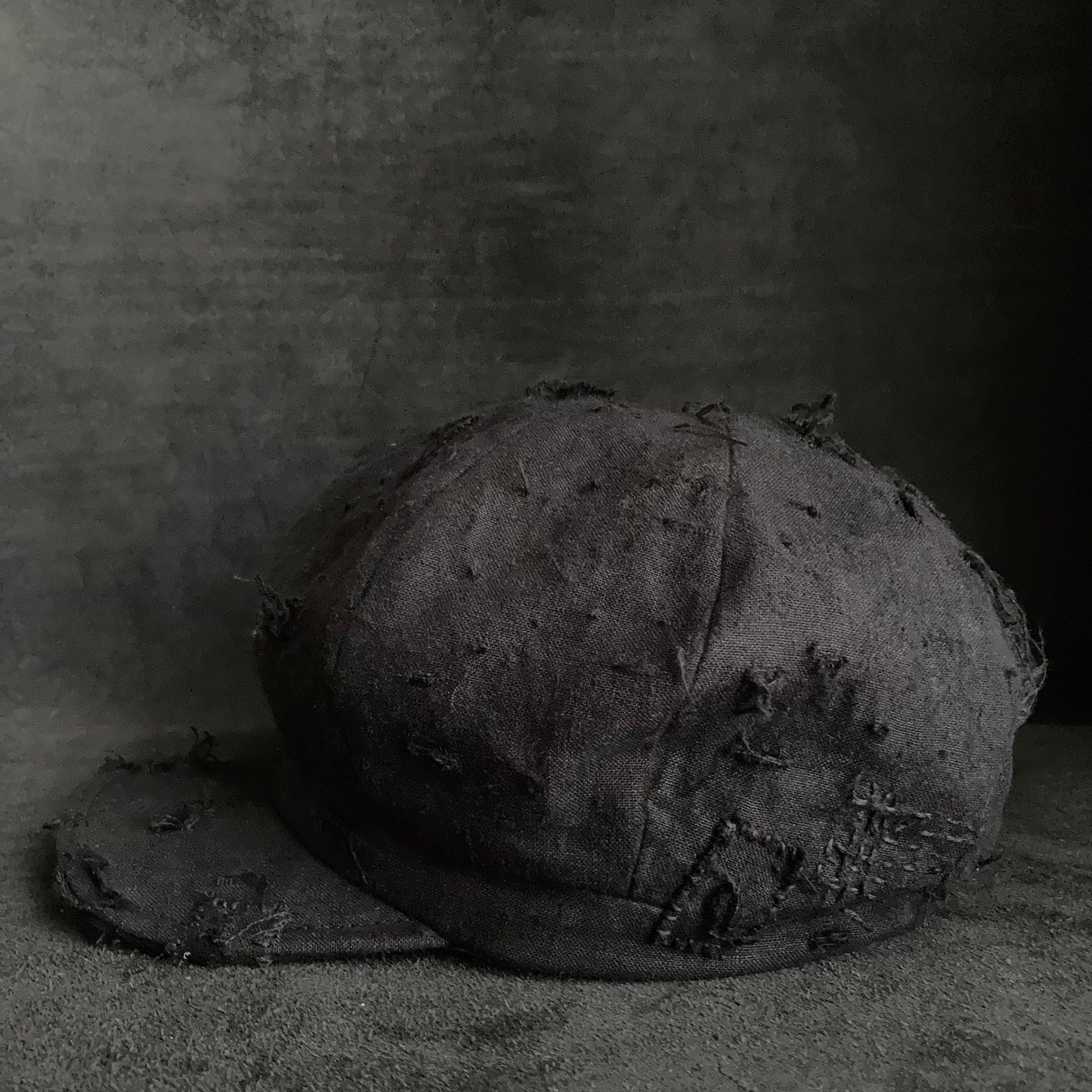 Black linen damage patchwork＆ stitch casquette (brim core)