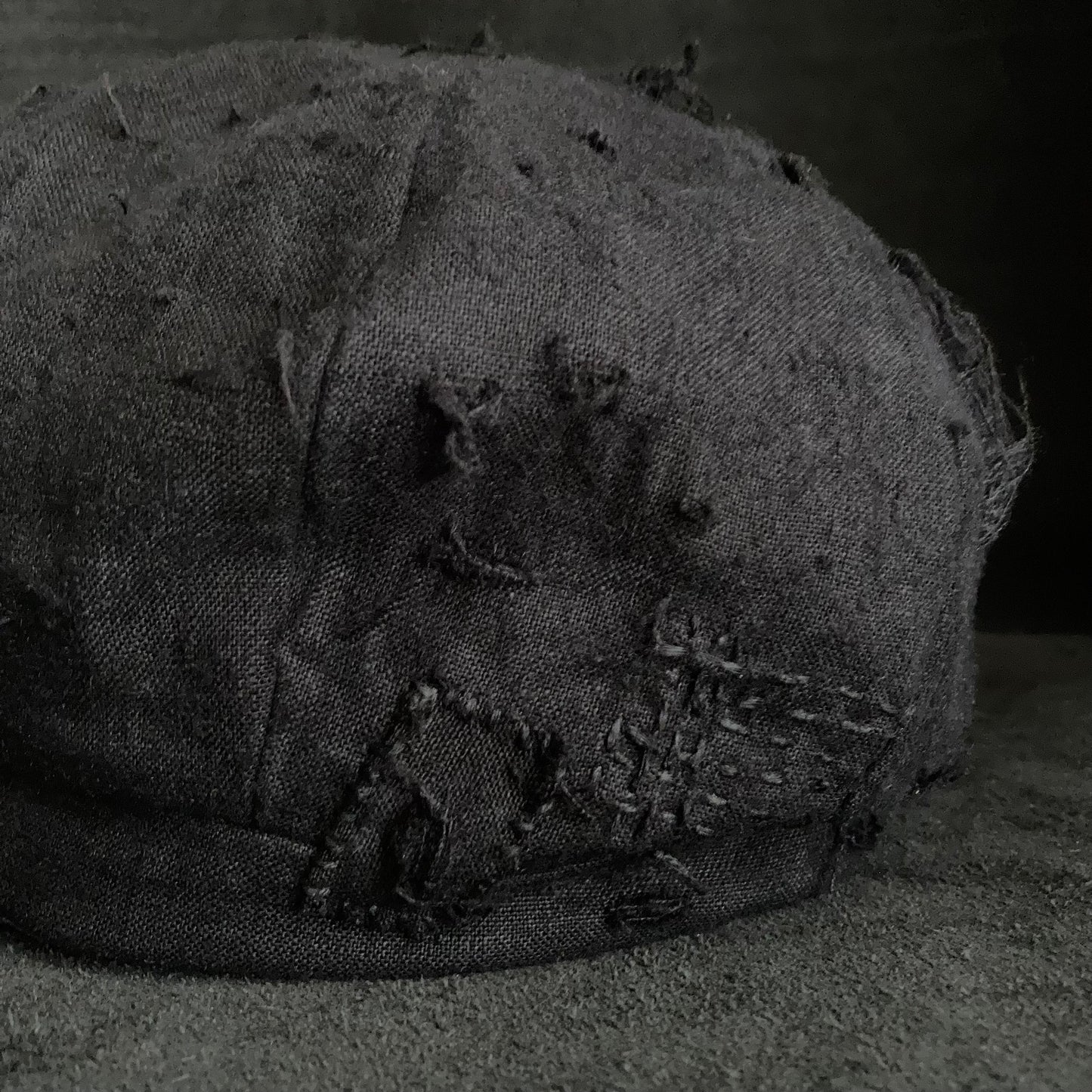 Black linen damage patchwork＆ stitch casquette (brim core)