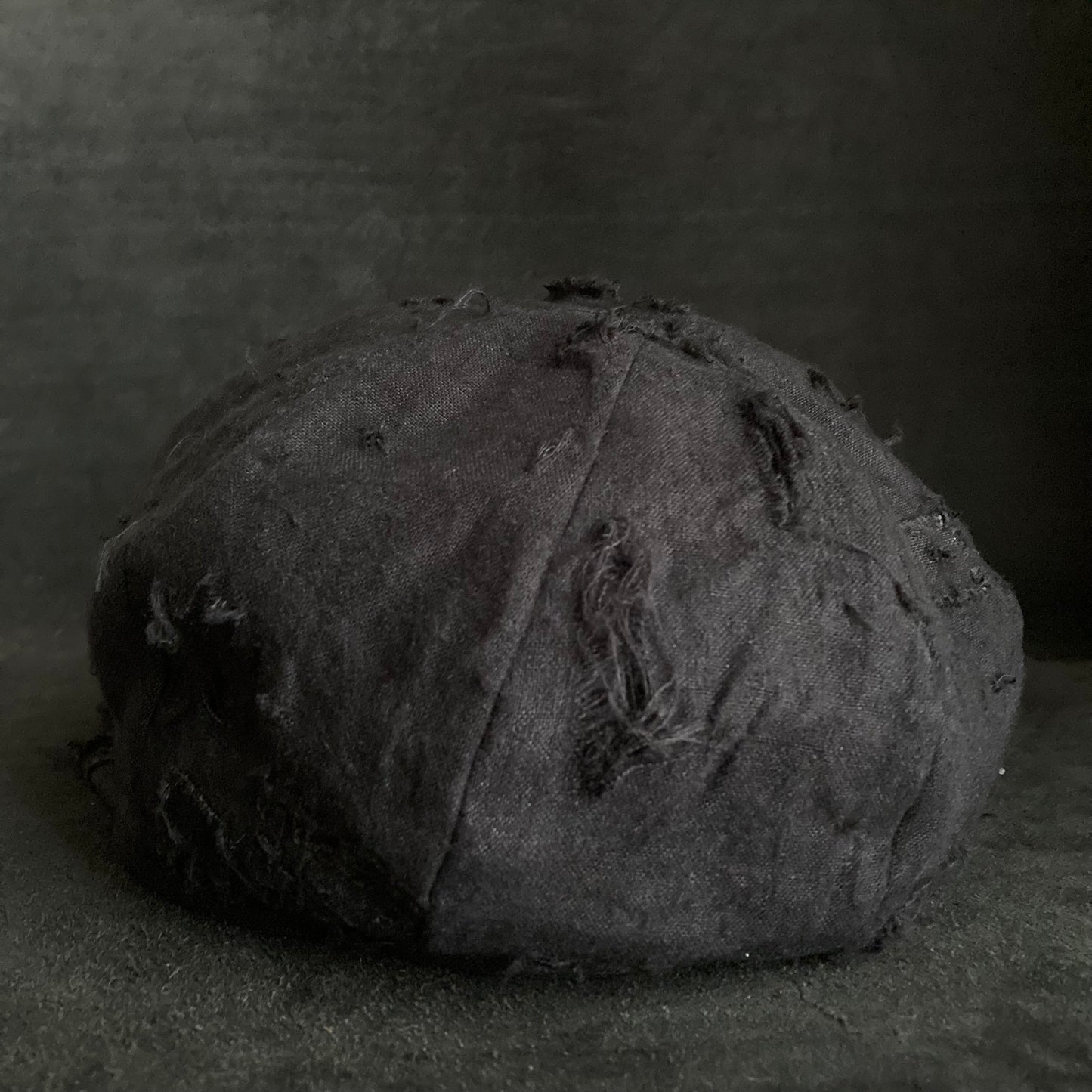 Black linen damage patchwork＆ stitch casquette (brim core)