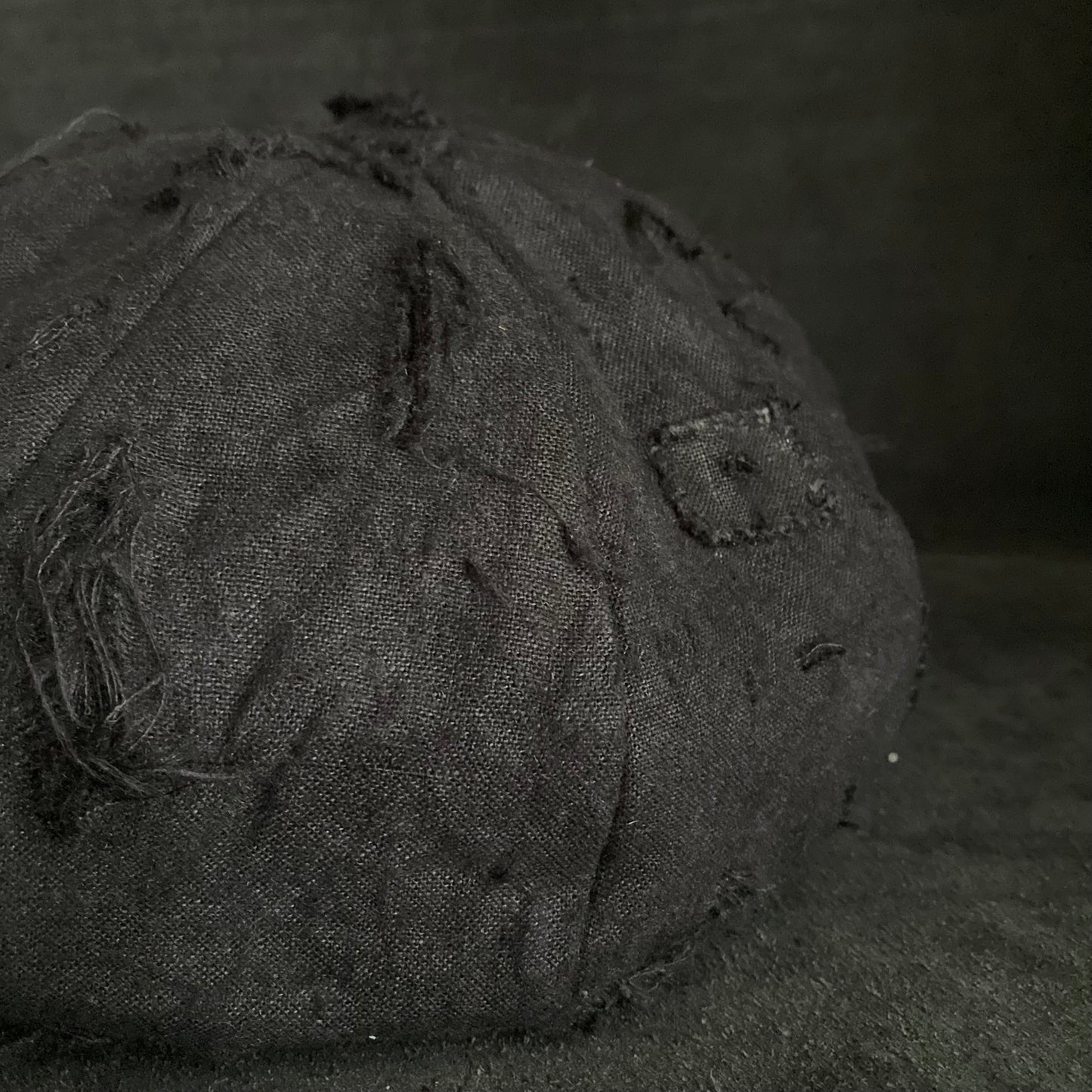 Black linen damage patchwork＆ stitch casquette (brim core)