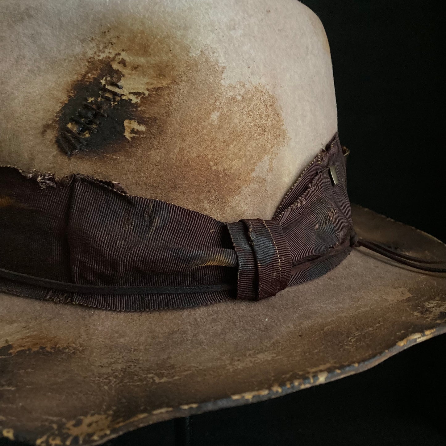Hand-dyed brown middle fedora hat