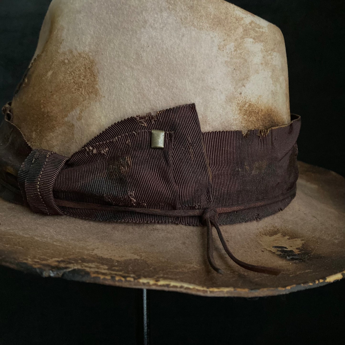 Hand-dyed brown middle fedora hat