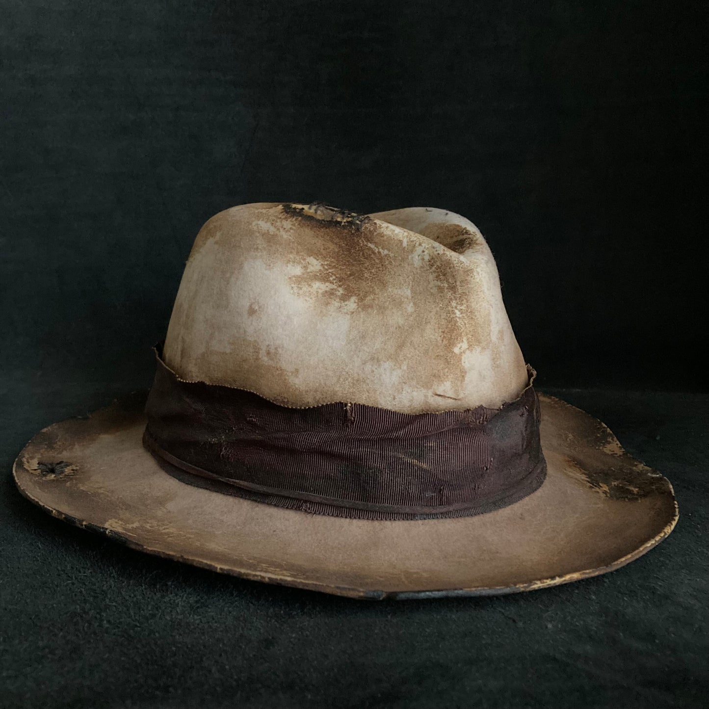 Hand-dyed brown middle fedora hat