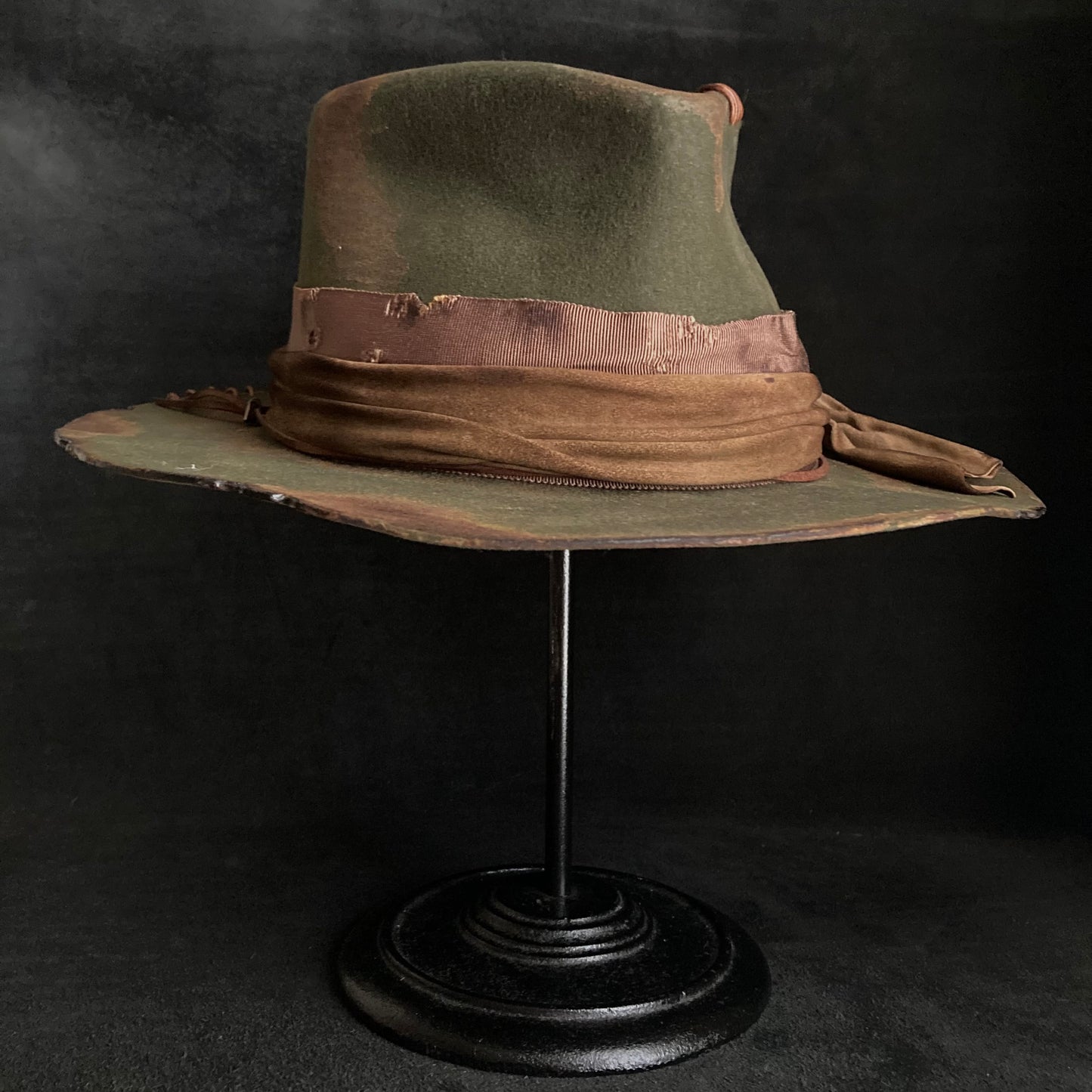 Feather dark olive burned fedora hat