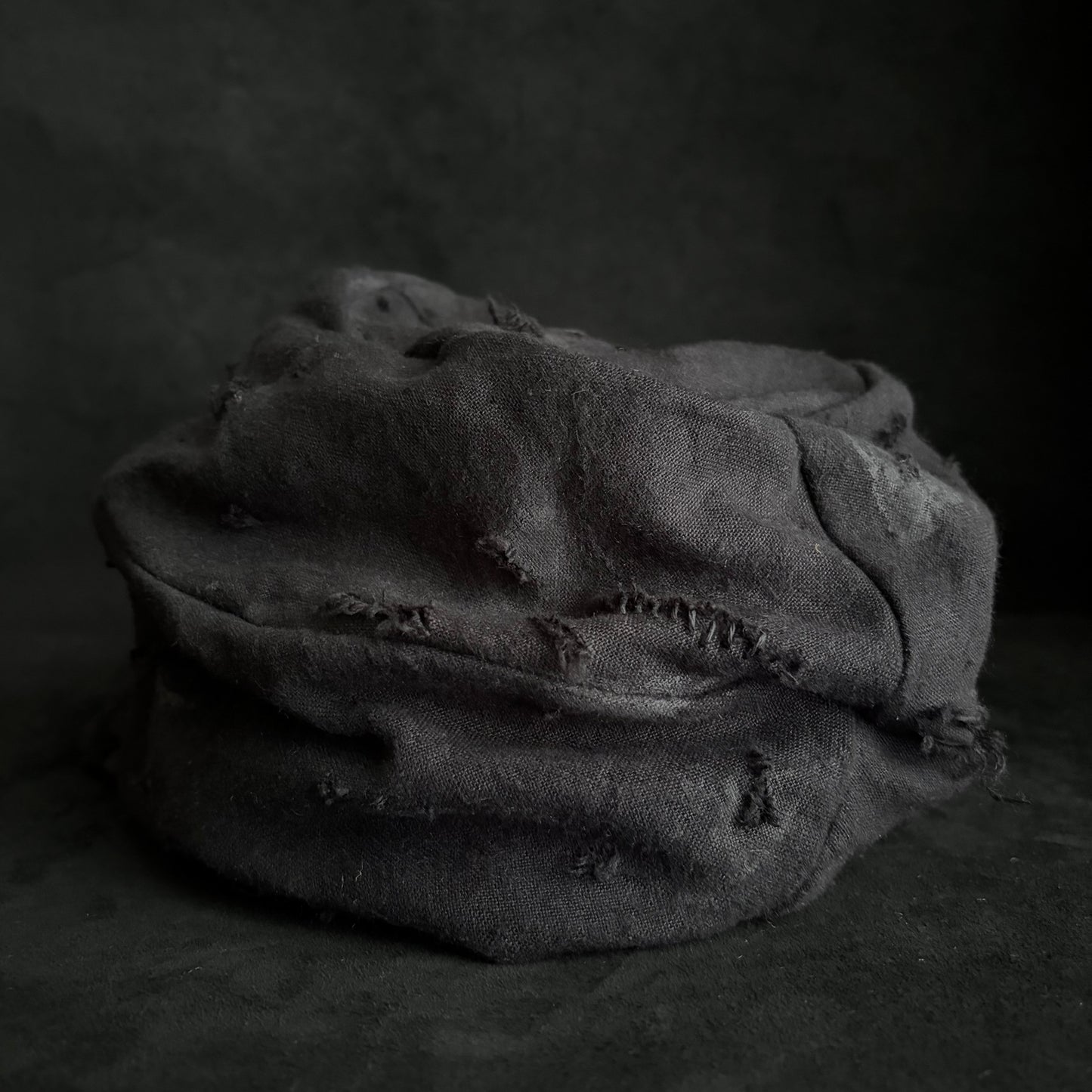 Black linen damage patchwork＆ stitch casquette (brim core)