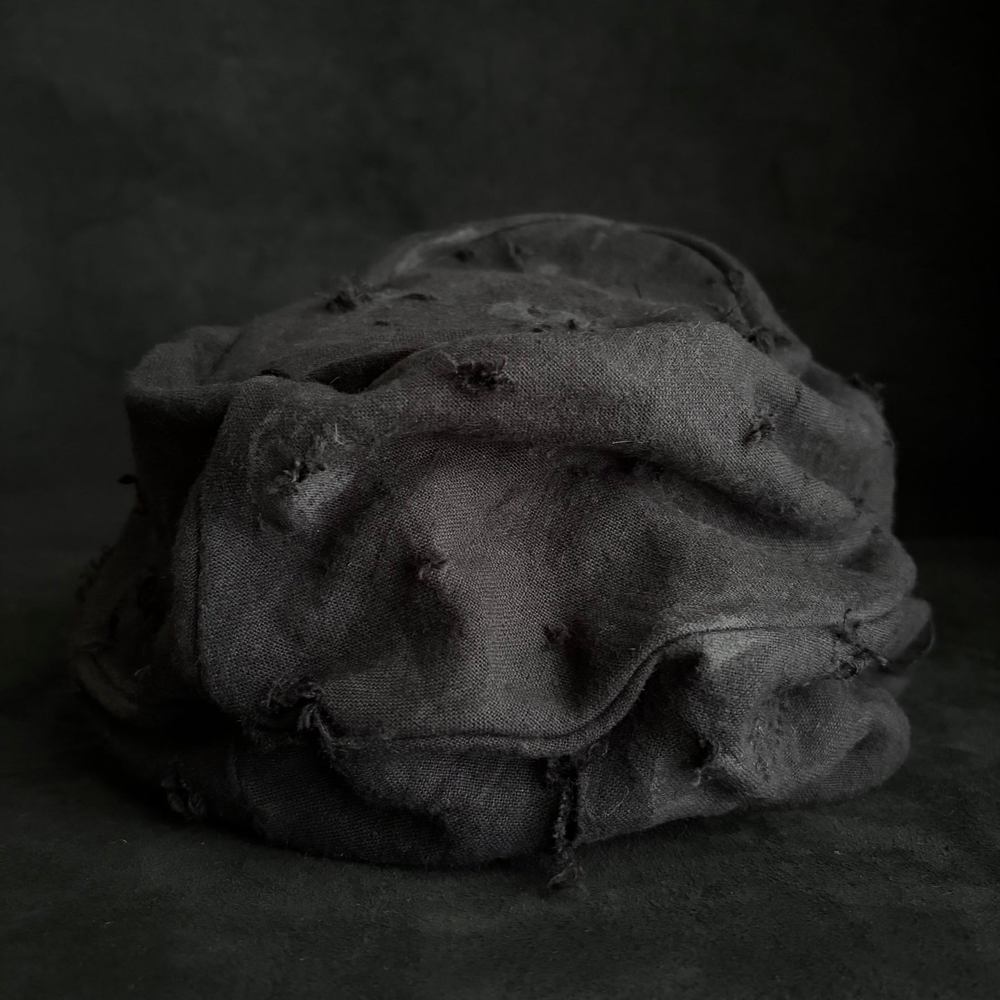 Black linen damage patchwork＆ stitch casquette (brim core)