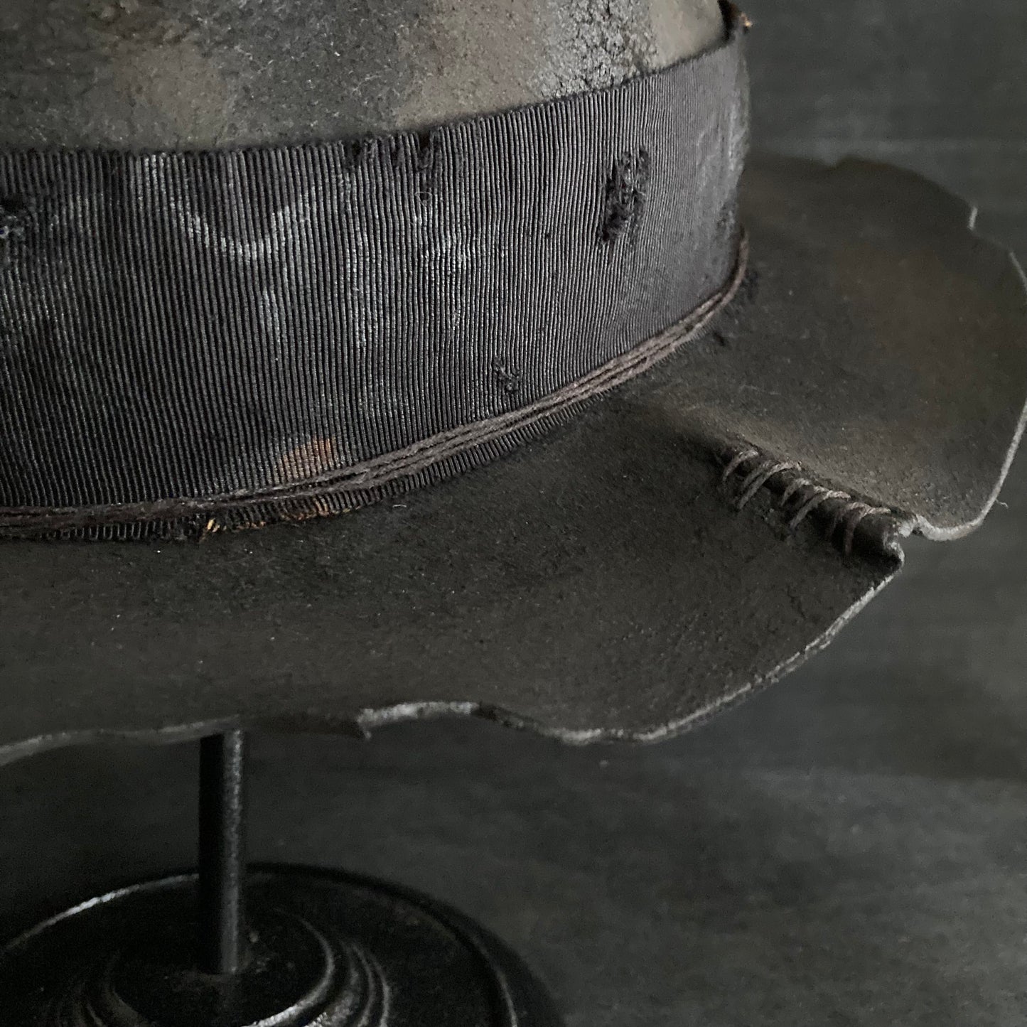 Charcoal waxed threds fedora