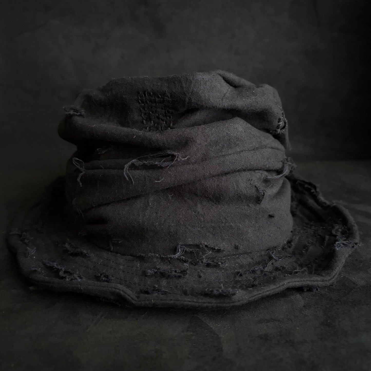 Black thin cotton linen damage turn bucket hat