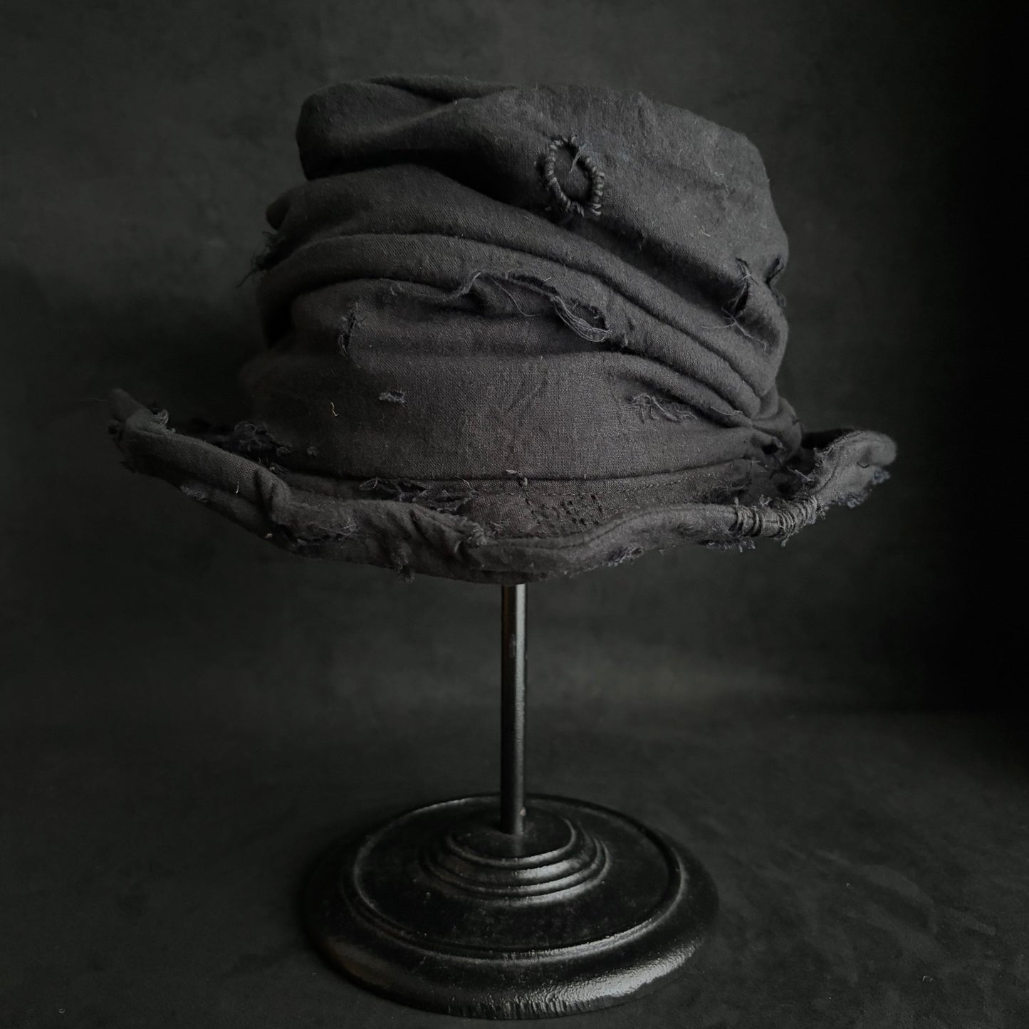 Black thin cotton linen damage turn bucket hat