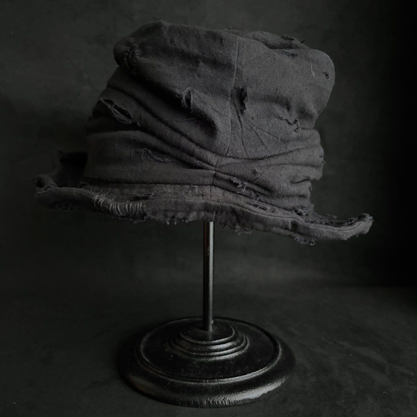 Black thin cotton linen damage turn bucket hat